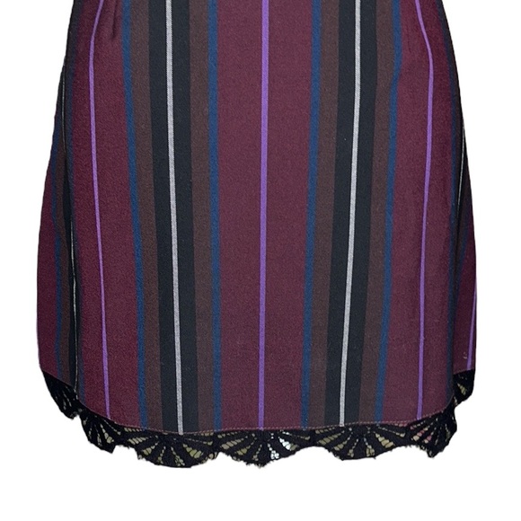 Trina Turk Olea Striped Scalloped Lace Trimmed Mini Skirt - 8 - Picture 9 of 12
